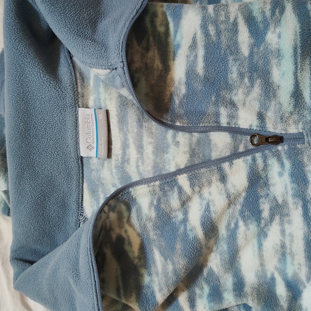 Women's Columbia fleece pullover